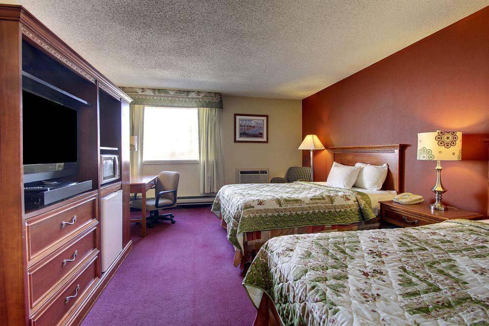 Eagle'S Nest Hotel & Conference Center クインシー エクステリア 写真