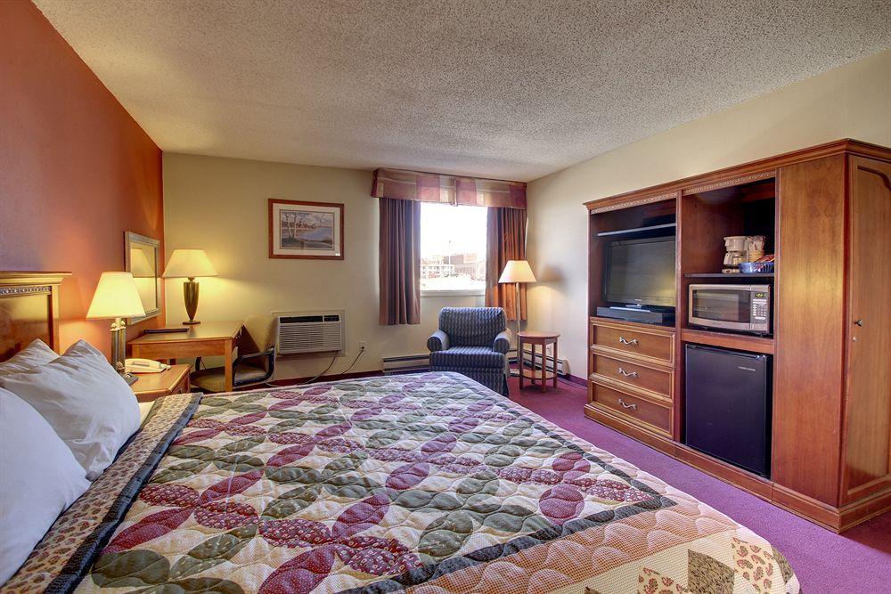 Eagle'S Nest Hotel & Conference Center クインシー エクステリア 写真