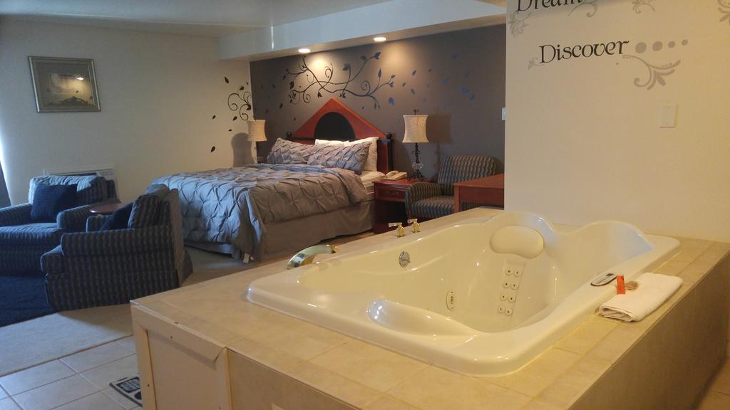 Eagle'S Nest Hotel & Conference Center クインシー エクステリア 写真